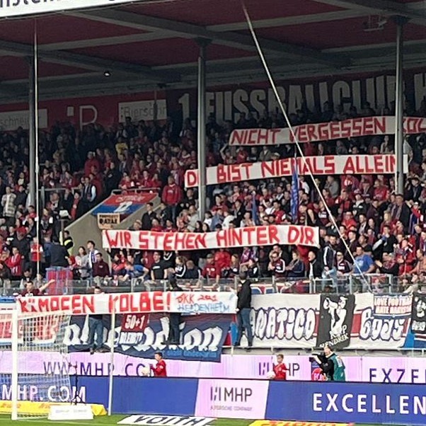 Leider kann ich nicht bei euch sein 🥰🥰

Danke @leonardskw_1846 @fch_1846 

Hey ich bin fassungslos, danke für diese geile Choreografie 

Bis bald ich freue mich so dermaßen so tolle Schüler gehabt zu haben.

Brutal 😘😘😘😘🥰🥰

#krebsisteinarschloch#darmkrebs#krebskämpfer #krebskrank #cancer #cancerfighter #lifestyle #lifeisgood #lifeisbeautiful #lifecoaching #paliativ #darmkrebs#lifeofadventure #love #selfie #healthylifestyle #healthy #gesundheit #gesundleben #krank #krankheit #lebensfreude #lebengenießen #lebensqualität #lebedeinleben #lebensmotto #fickdichkrebs #zitate