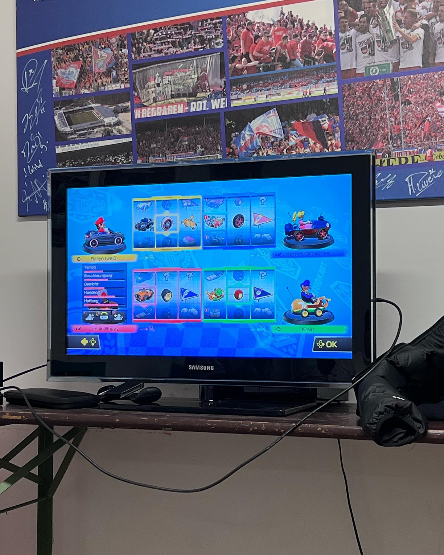 R.I.P. @cancerfluencer_deni 

Und vielen Dank an die Sektion Kämpfen Kolb SKK …. Für diese tollen Einblicke gestern. Hier findet Jugendarbeit statt. Im Fantreff werden Ideen geschmiedet, Taschengelder gezählt und zusammengelegt für neue Projekte und Shows während der Spiele. Ihr habt viel mehr Aufmerksamkeit verdient. Und ich danke EUCH für euerm Einsatz. Leider waren nicht alle da, aber nächstes mal machen wir ein Gruppenbild mit allen.

FUCK CANCER ♋️…. Und wenn ihr durch eure Choreografien nur 2 Leute dazu bewegt zur Vorsorge zu gehen …. Habt ihr mehr erreicht wie 90% der Jugendlichen (über die man ja immer nur schimpft)  hier passiert grad was sinnvolles … und dahin gehen die Spenden.
##

2023 wird legendär … 😜 auf viele weitere Mitglieder für die SKK 🍀🍀🍀

Danke einfach … ich kann es nur wiederholen … ihr seid der Hammer 🤩 

DEN SPENDENLINK FINDET IHR OBEN IN MEINEM Profil 

🤩🤩🫶🫶

#krebsisteinarschloch#darmkrebs#krebskämpfer #krebskrank #cancer #cancerfighter #lifestyle #lifeisgood #lifeisbeautiful #lifecoaching #paliativ #darmkrebs#lifeofadventure #love #selfie #healthylifestyle #healthy #gesundheit #gesundleben #krank #krankheit #lebensfreude #lebengenießen #lebensqualität #lebedeinleben #lebensmotto #fickdichkrebs #zitate