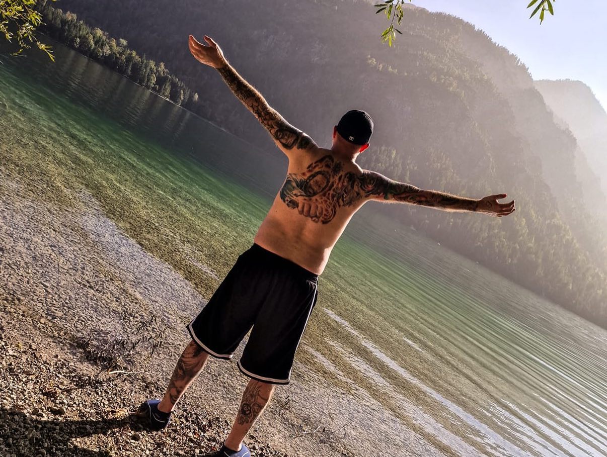 ….Zweites Zuhause ❤️😀 ich liebs einfach…..

#krebsisteinarschloch #darmkrebs#krebskämpfer #krebskrank #cancer #mutmacher #cancerfighter #lifestyle#cancerblogger #lifeisgood #lifeisbeautiful #lifecoachin #palliativ #darmkrebs#lifeofadventure #dasistpalliativ #selfie #healthylifestyle #healthy #gesundheit #gesundleben #krank #krankheit #lebensfreude #darmkrebskämpfer #krebskrank  #cancerfighter #lebedeinleben #lebensmotto #fickdichkrebs #zitate 
#fckcancer